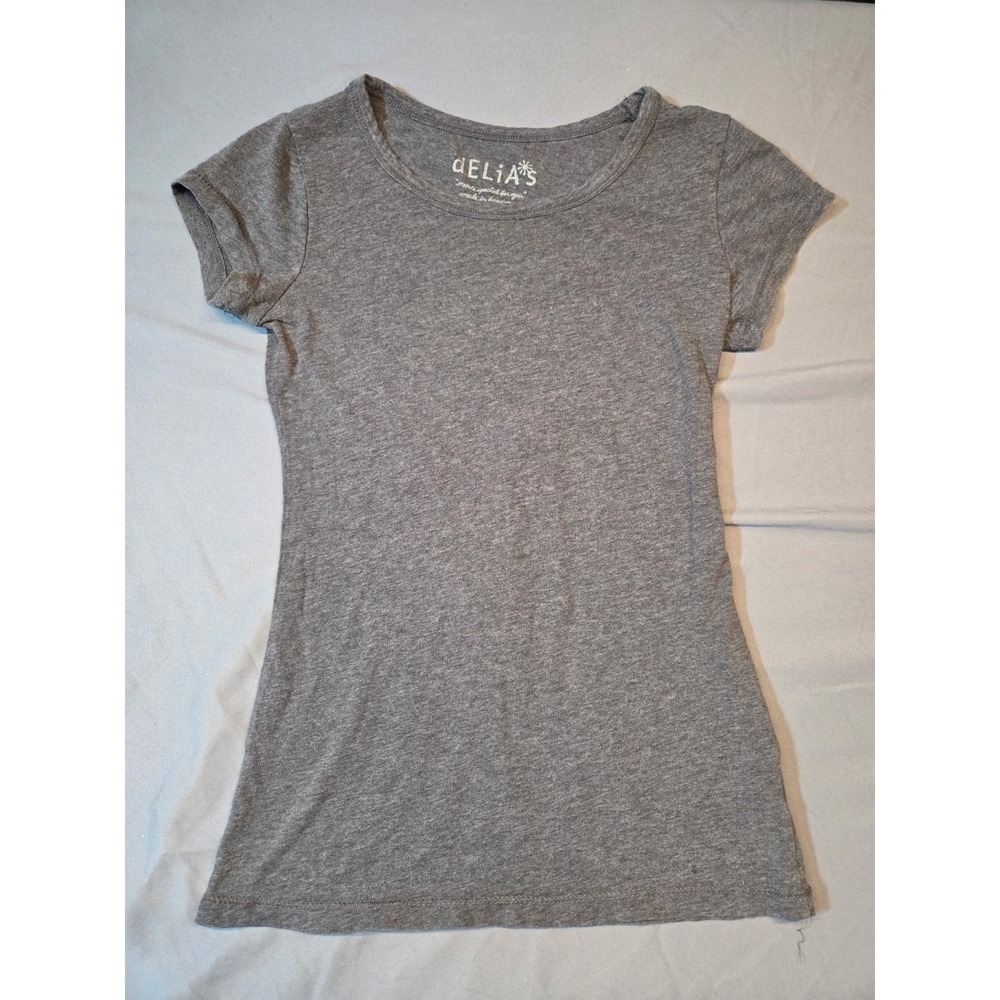 545 dELiA*s Women's XS Gray Heather Short Sleeve T-Shirt Y2K Casual Tee
